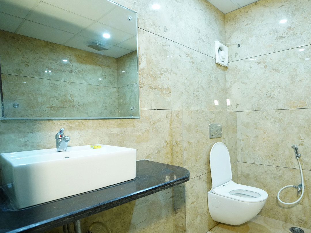 Hotel Surpin Palace主图