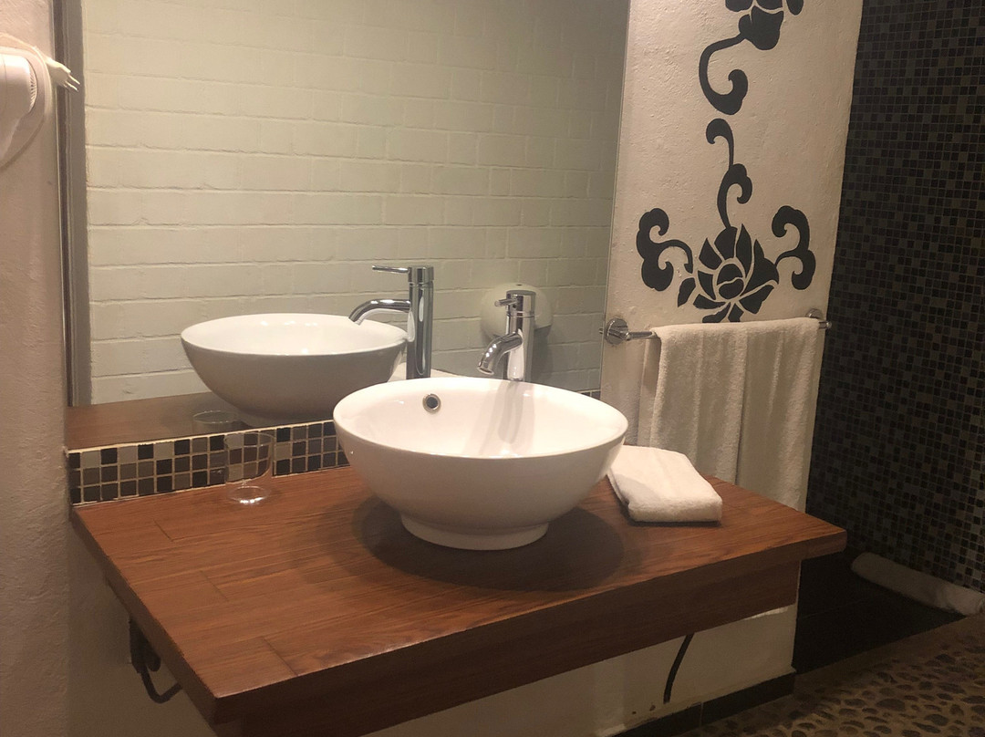 Rova Hotel主图