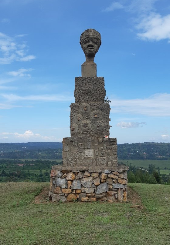 Weaver Bird Sculpture Park-Masaka必去景点