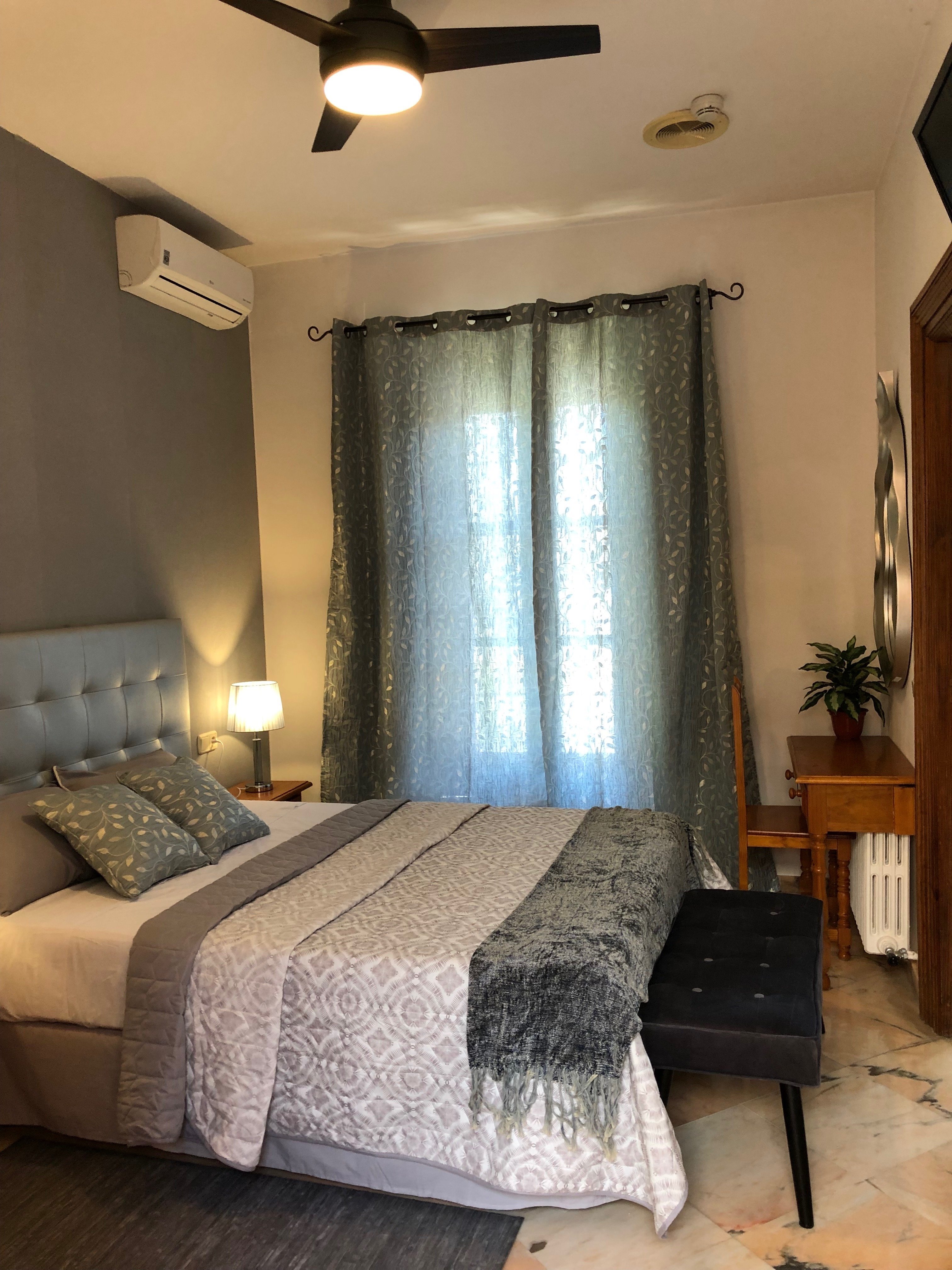 Hotel La Zubia-portrait