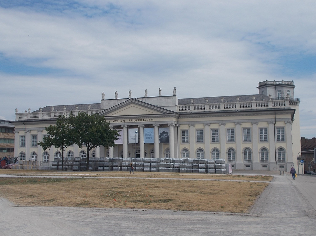 Documenta and Museum Fridericianum-卡塞尔行政区必去景点