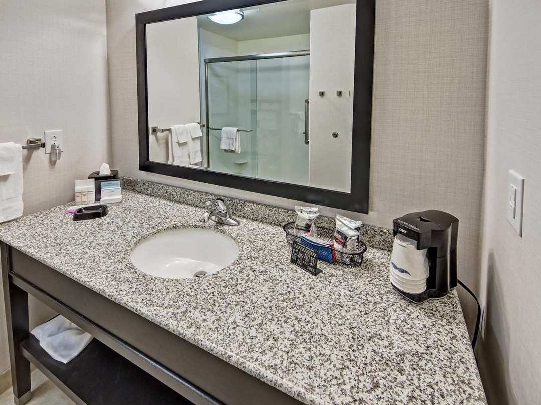 Hampton Inn Indianola主图