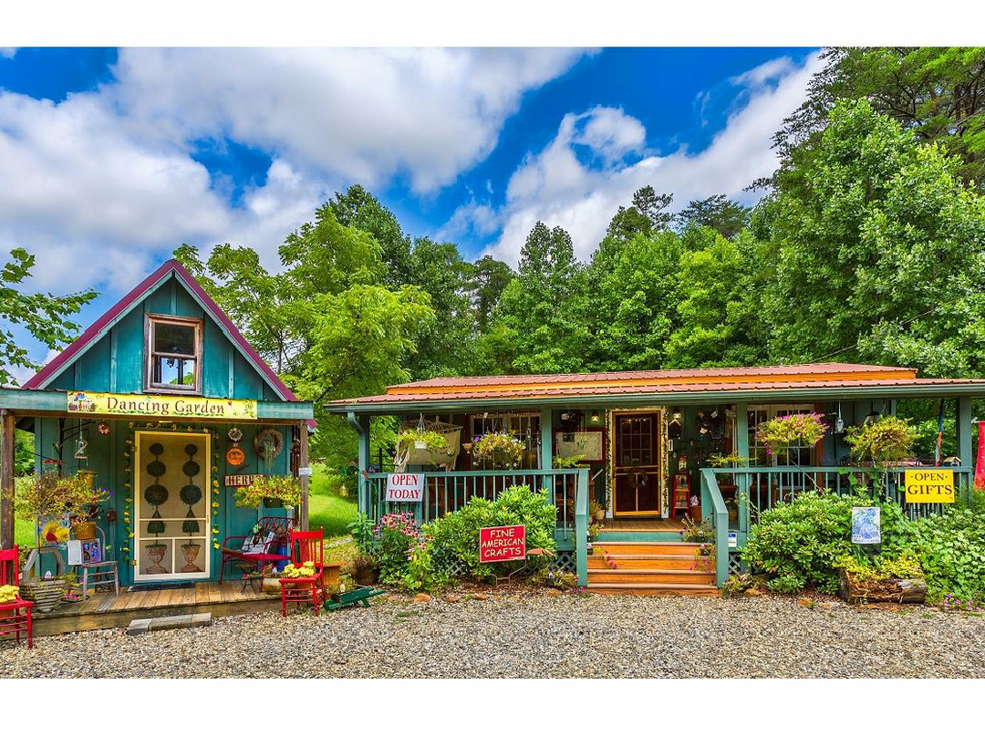 Sundance Gallery Gifts-Blairsville必去景点