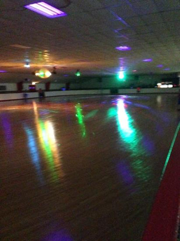 Clear Brook旅游景点-Winchester Skating and Family Fun Center