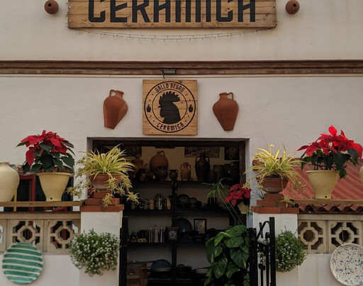 Cerámica Gallo Negro