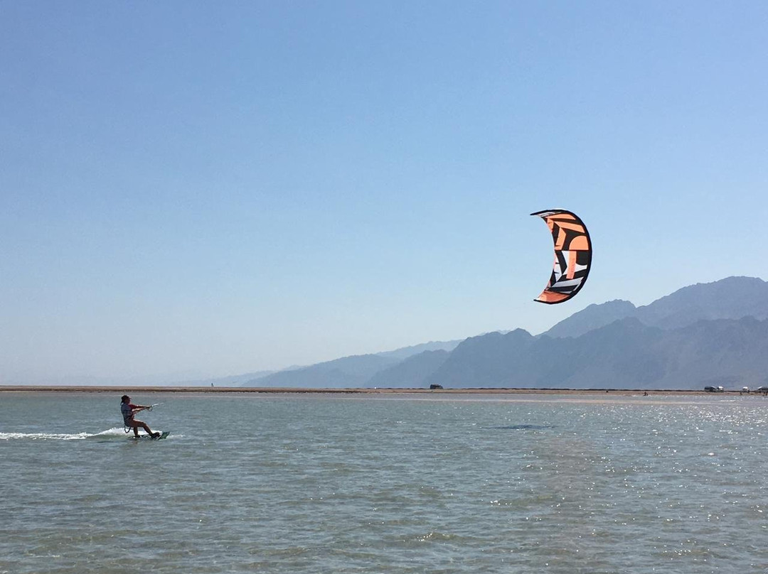 Happy Kite school-达哈卜必去景点
