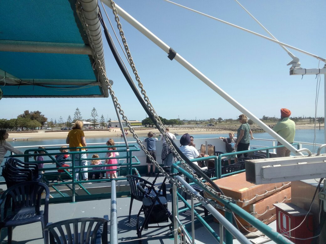 Dolphin Explorer Cruises-Port Adelaide必去景点