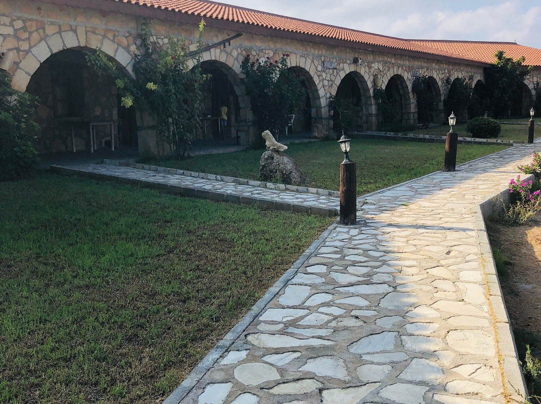 Elausa Hotel & Restaurant主图