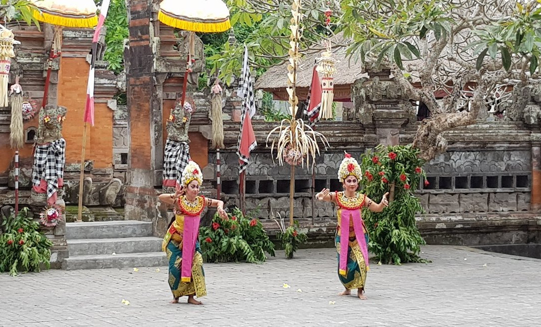 Saha Dewa Stage-苏卡瓦堤必去景点