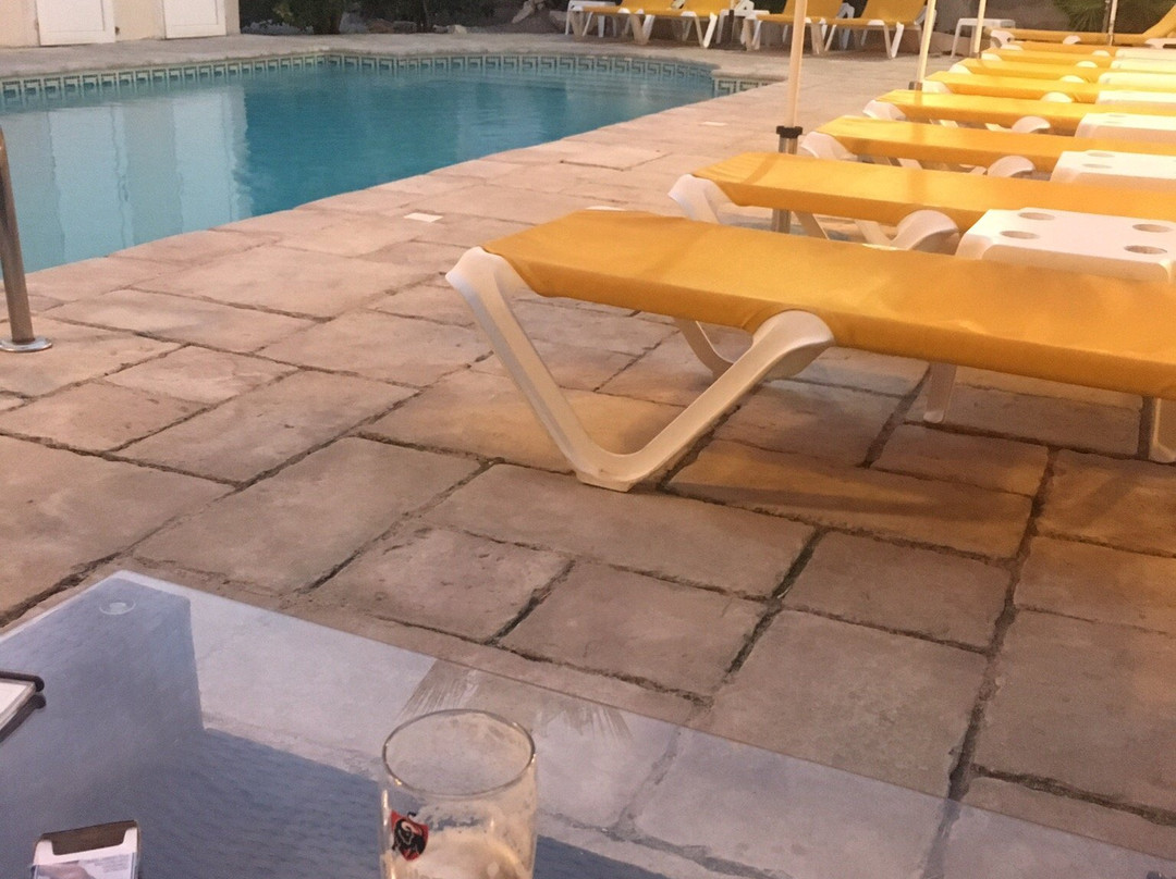 Logis Hôtel Résidence主图