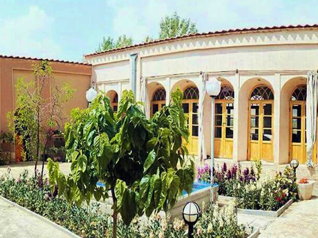 Sadr Historical Guest Home
