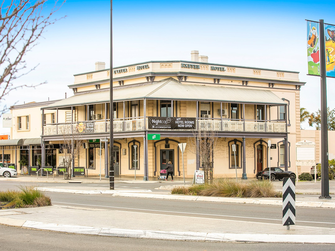 Nightcap At Exeter Hotel主图