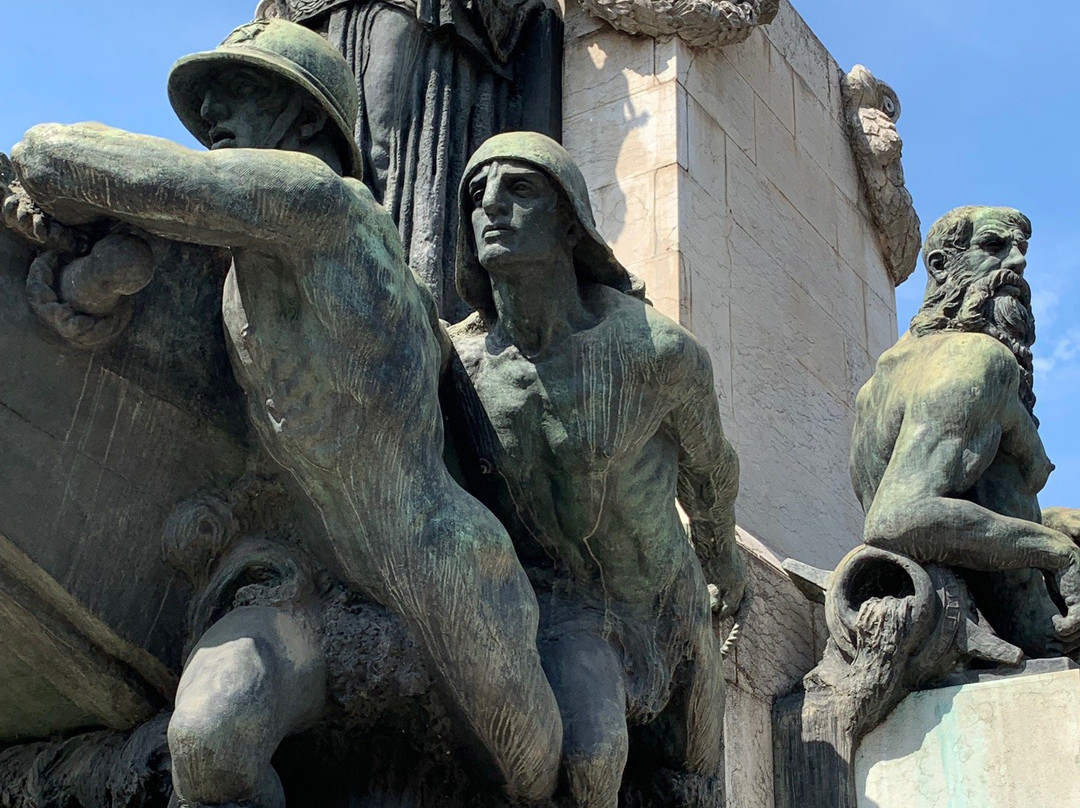 Il monumento ai pontieri-皮亚琴察必去景点