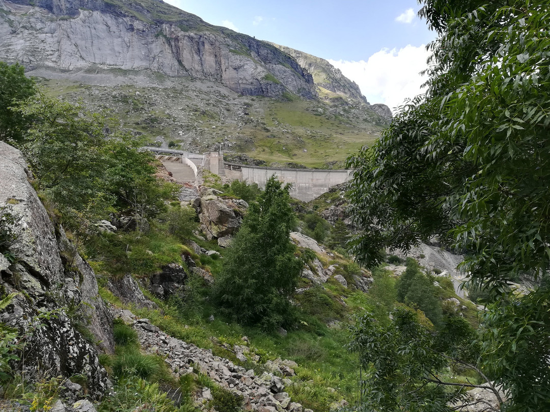 Barrage du Tech-Arrens-Marsous必去景点