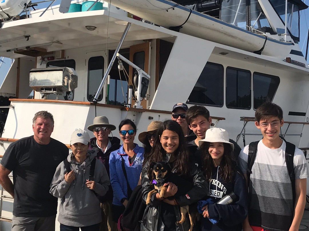 Custom Coastal Charters-Roche Harbor必去景点