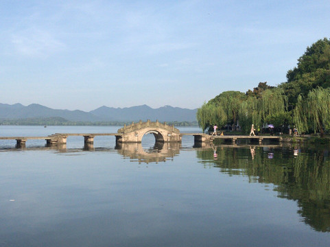 游遍杭州-杭州市必去景点