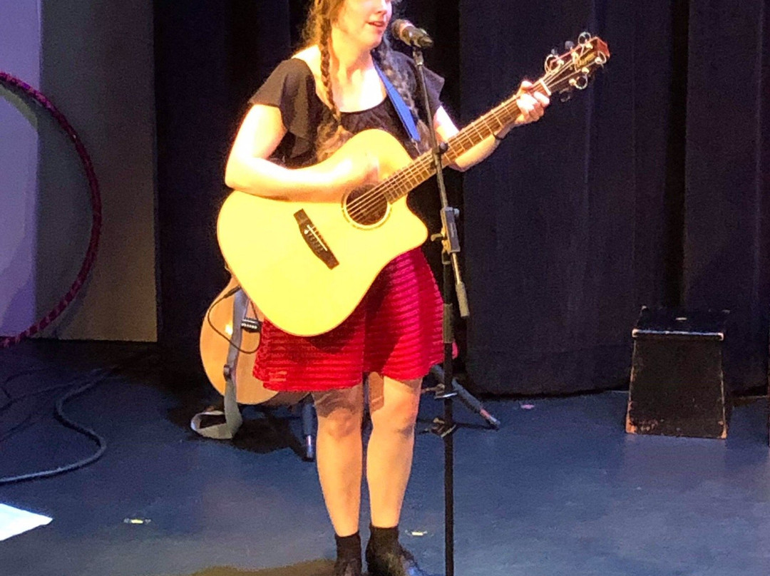 Ross Family Ceilidh-Clinton必去景点