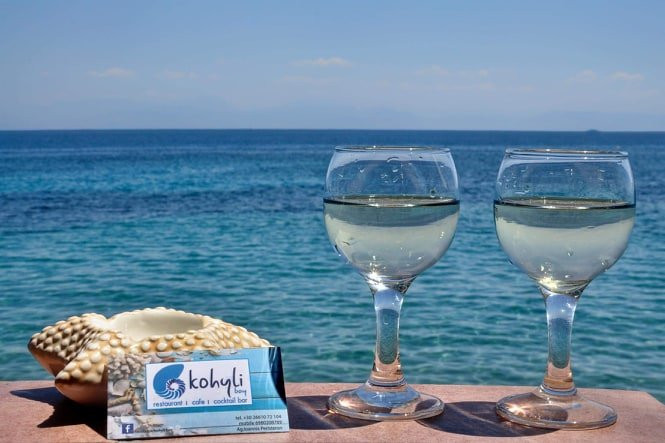 Agios Ioannis Peristeron餐馆和美食-Kohyli Bay