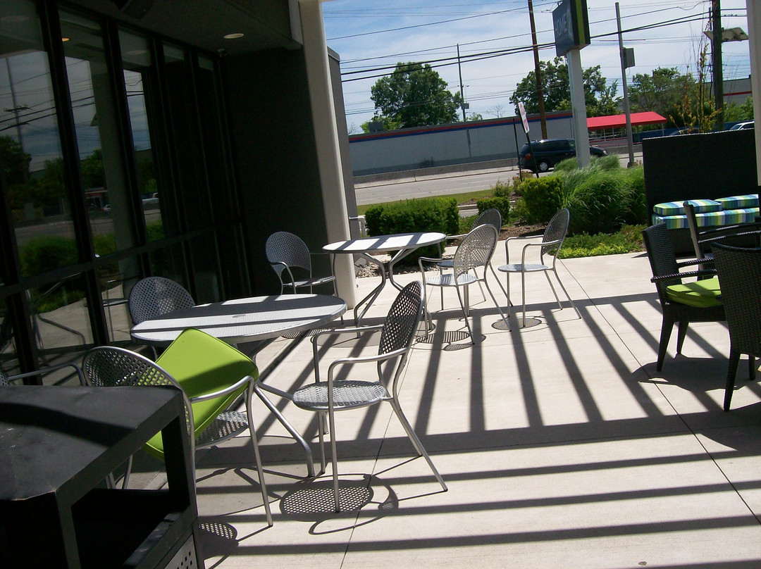 Home2 Suites by Hilton Hasbrouck Heights主图