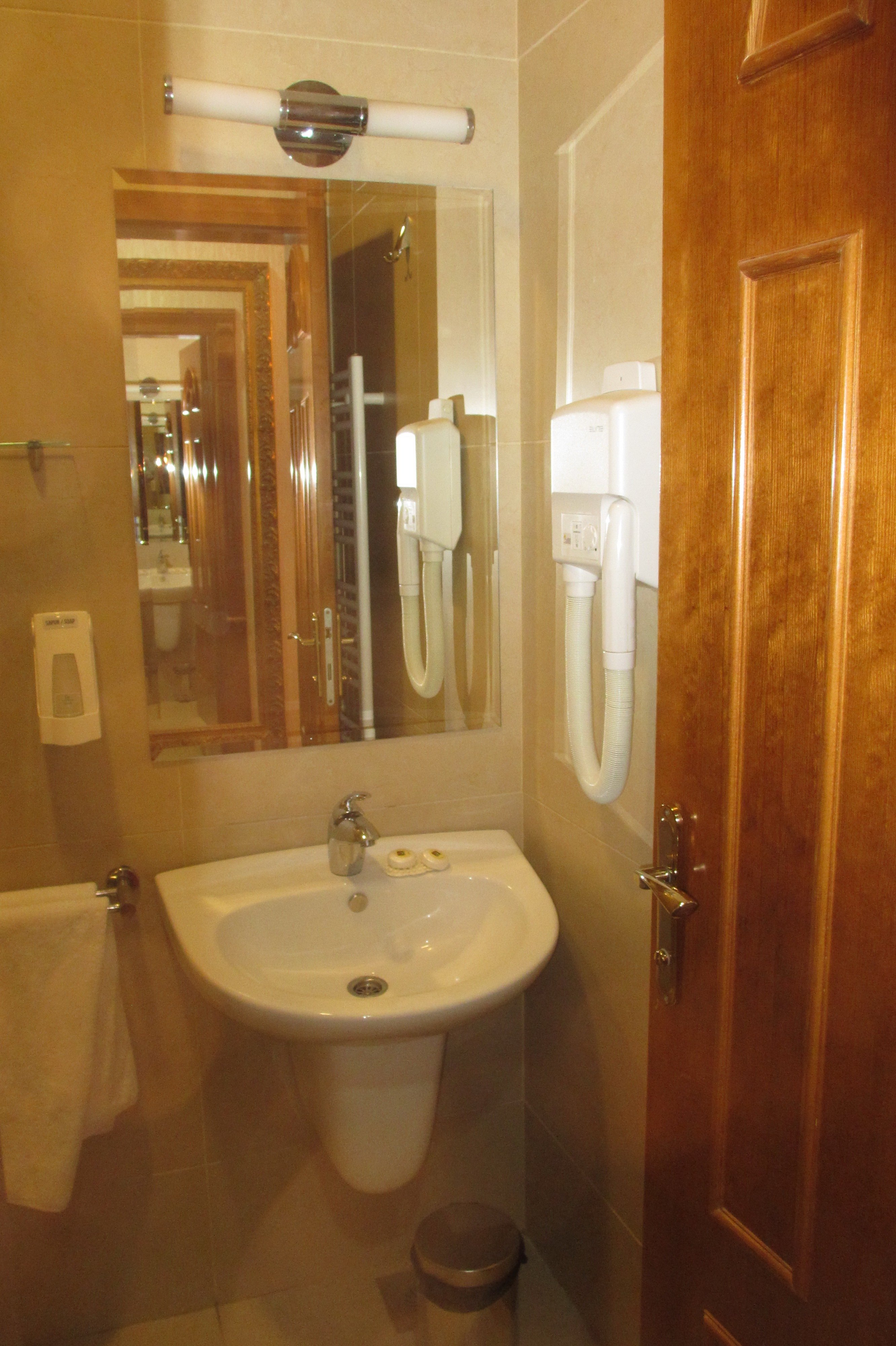 Premier Prezident Hotel and Spa-浴室