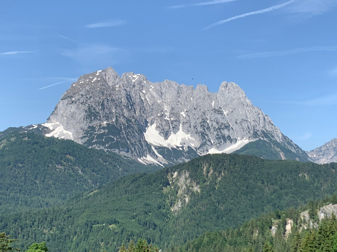 Teufelsgasse-教堂村堤候必去景点