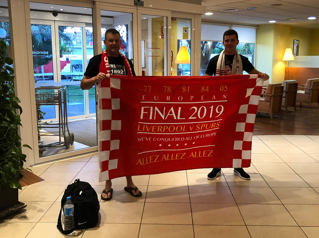 宜必思穆尔西亚酒店主图