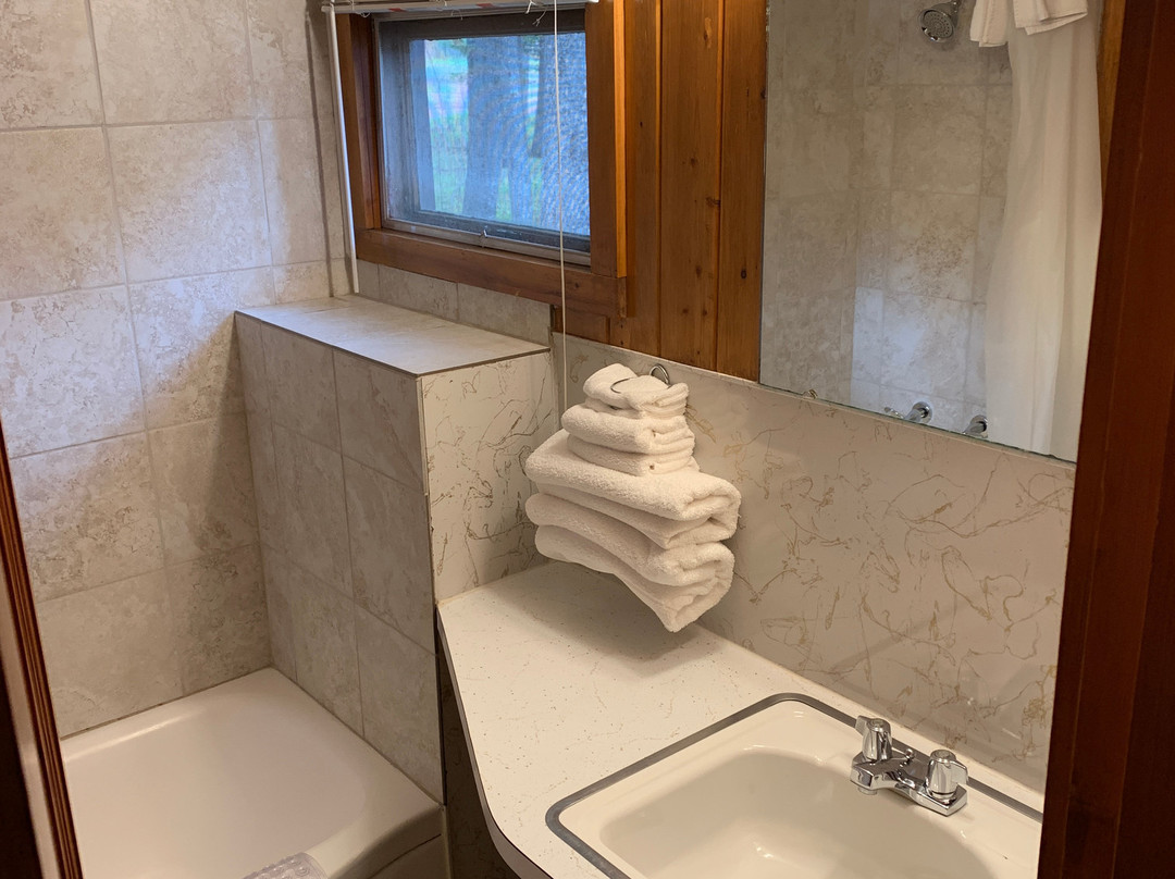 Mountain Pine Motel主图