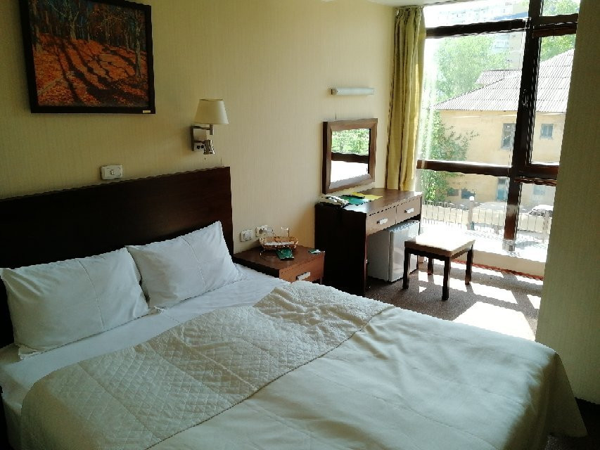 Hotel Kirov主图