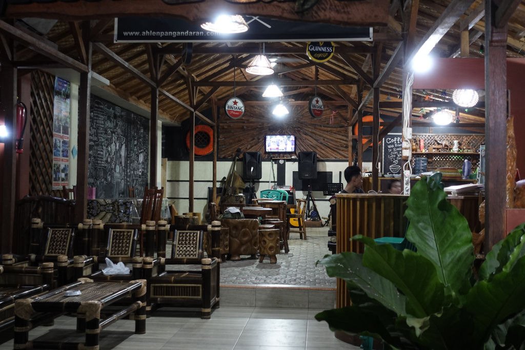 Ahlen Pangandaran-餐饮