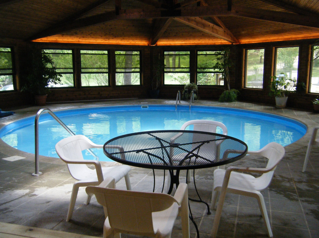 Lone Oak Point Resort主图