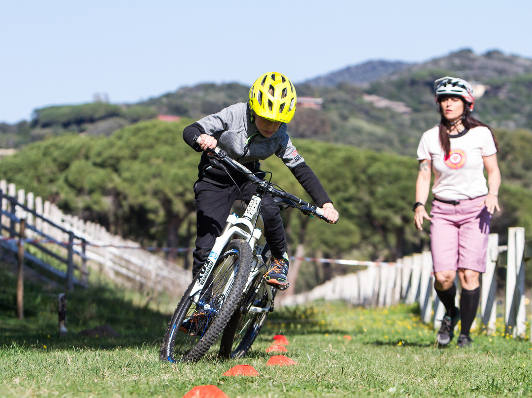 Girly MTB Love景点图片