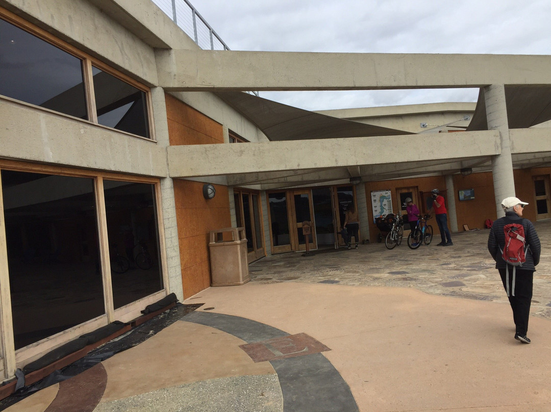 Peter & Mary Muth Interpretive Center-纽波特海滩必去景点