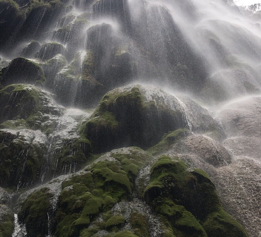 Thee Lor Lay Waterfall-蕴朋县必去景点