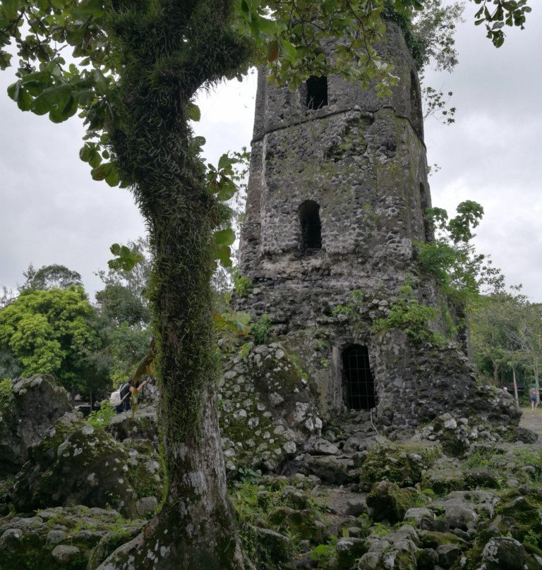 Cagsawa Ruins Park景点图片