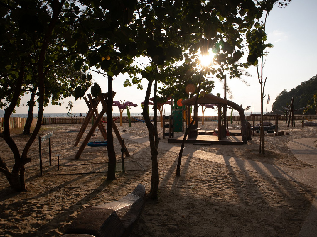 香格里拉莎利雅度假酒店主图