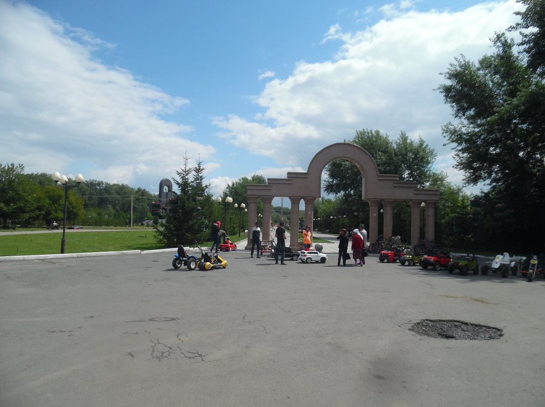 Stronger than Death Monument景点图片