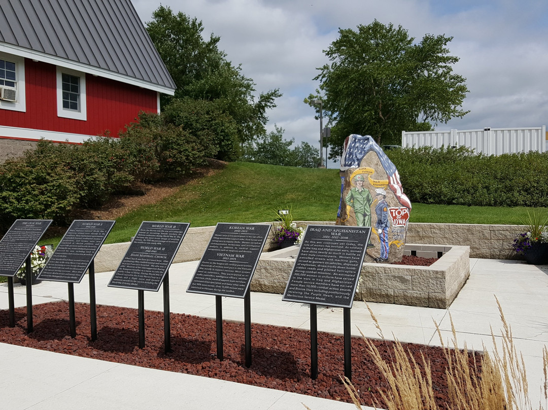 Top of Iowa Welcome Center and Rest Area景点图片