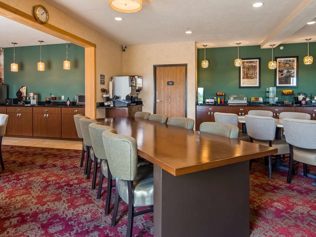 贝斯特韦斯特普勒斯豪茵酒店主图