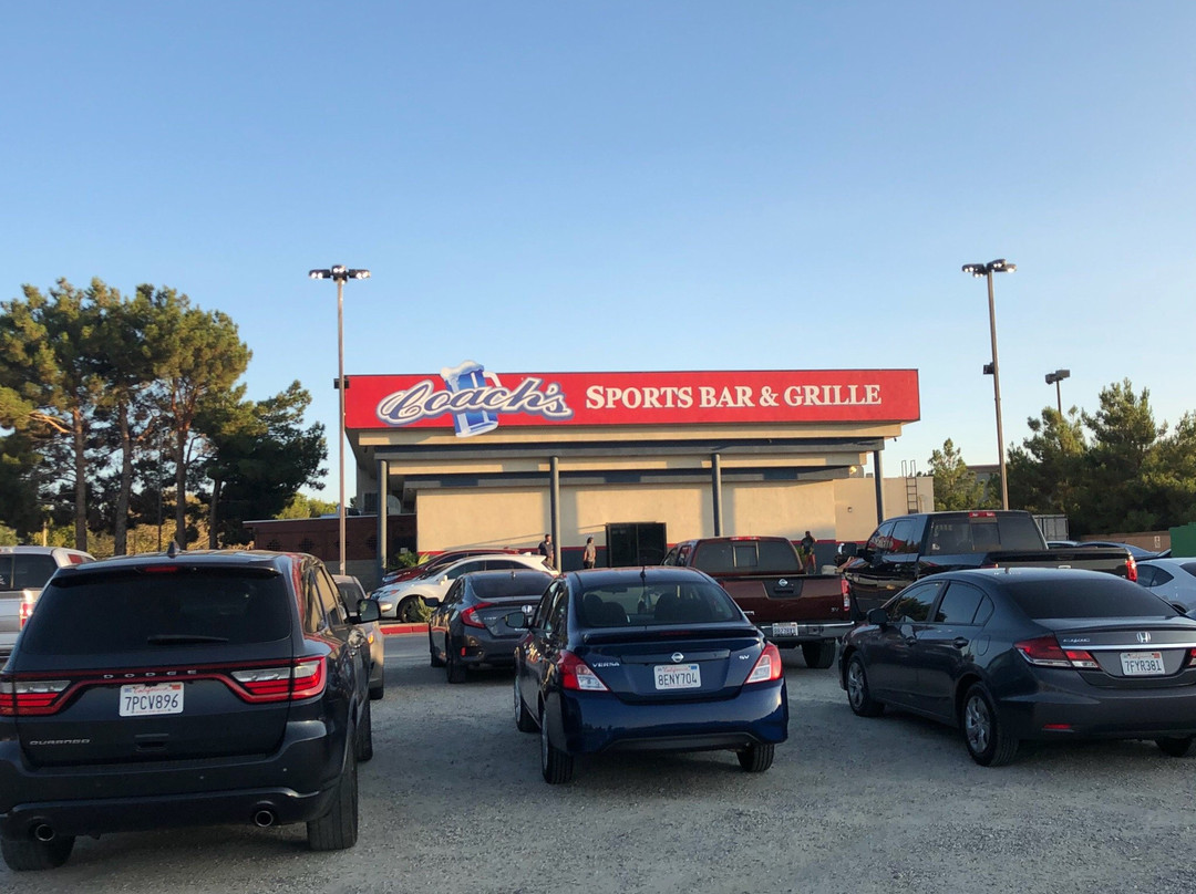 Coach's Sports Bar & Grill