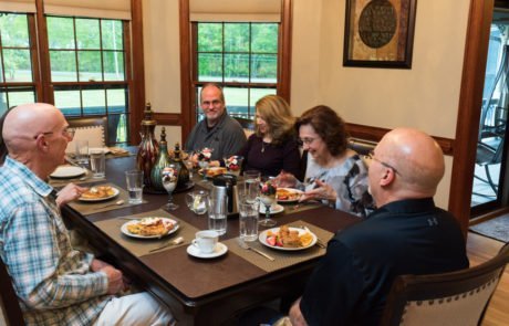 Pleasanton Courtyard Bed and Breakfast-餐饮