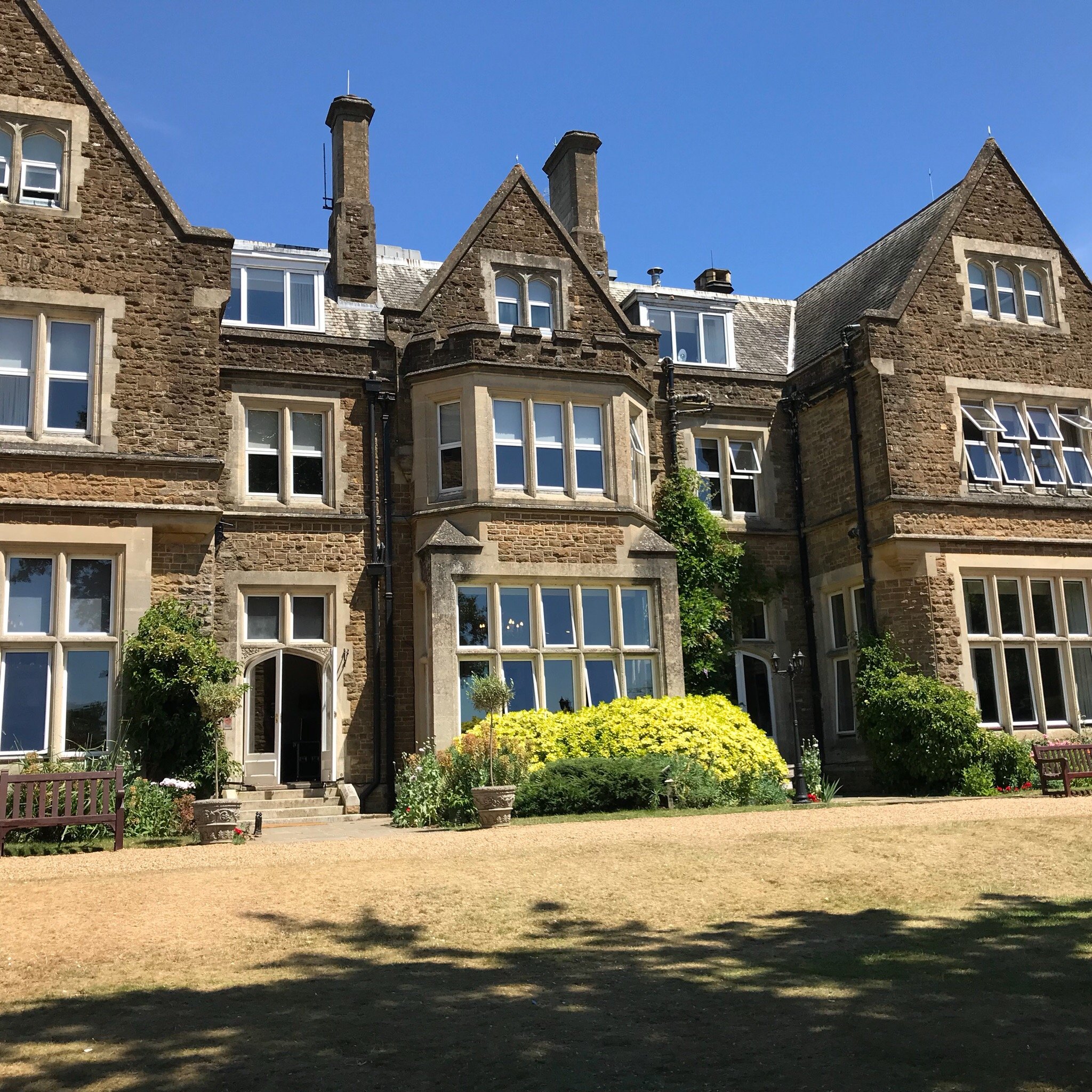 Hartsfield Manor, Betchworth-浴室
