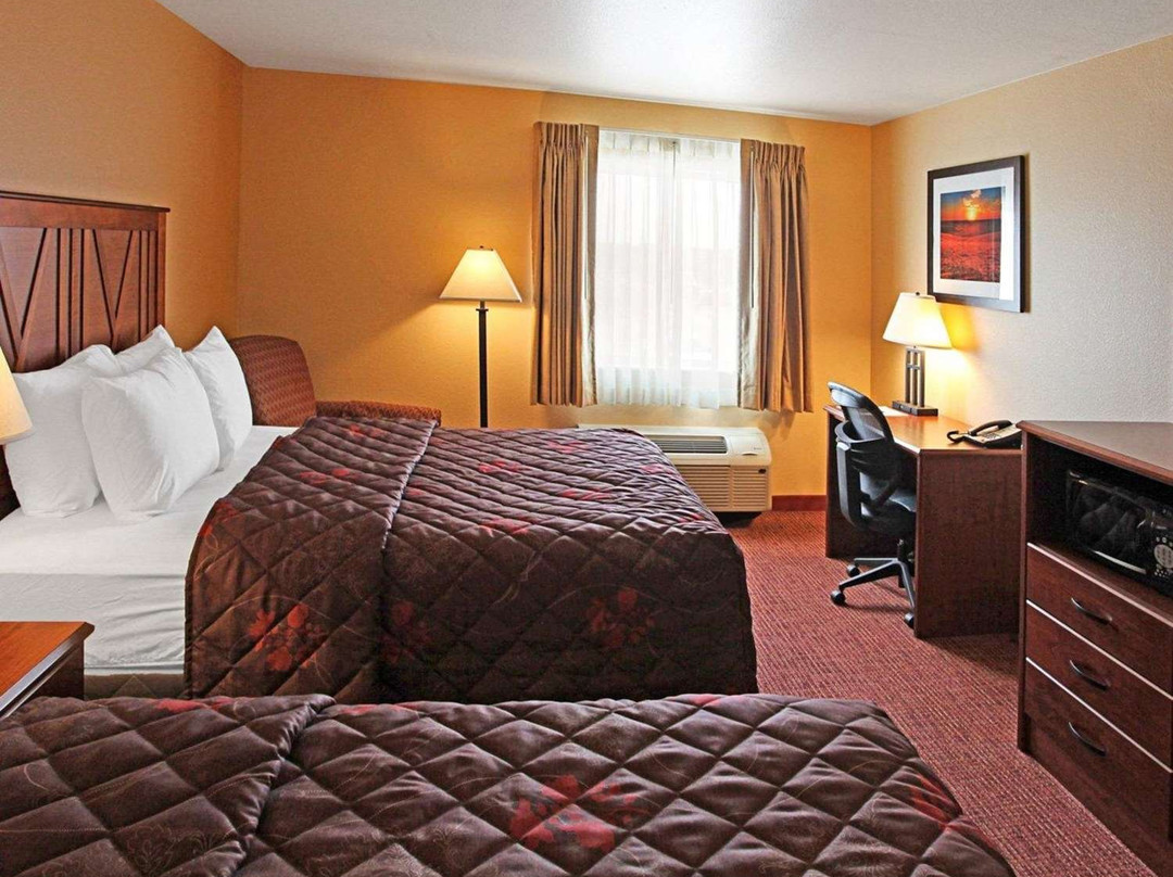 Rodeway Inn & Suites主图