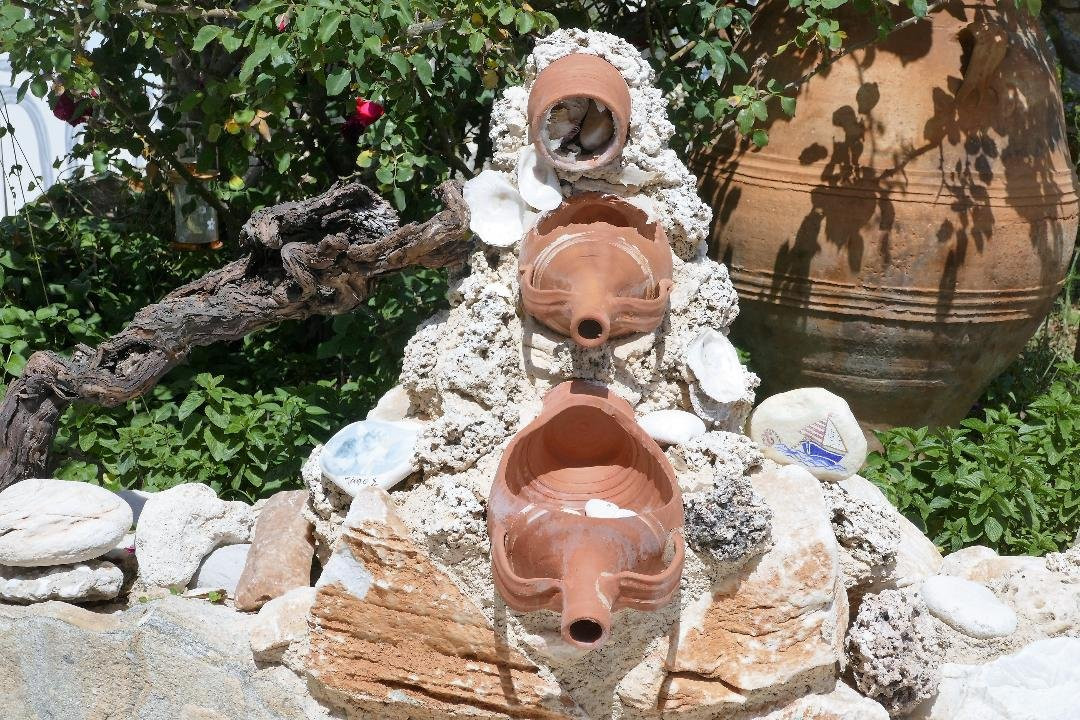 Stavros Studios主图