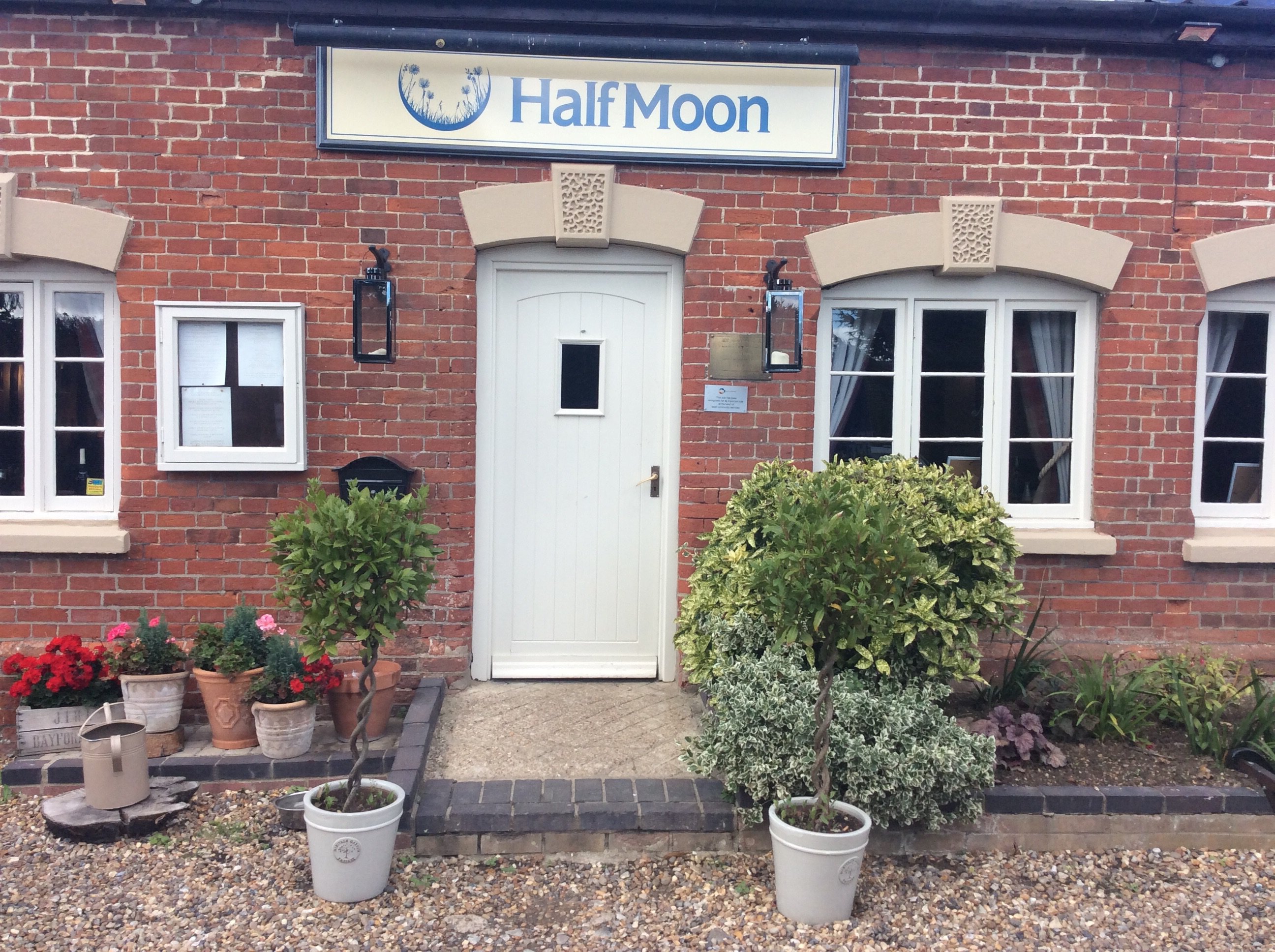 The Half Moon Inn Rushall-官方