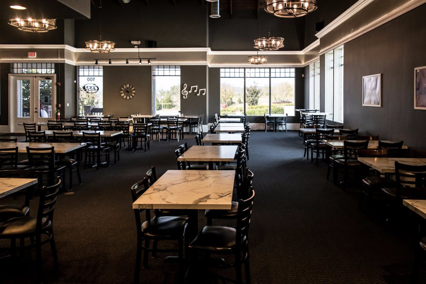 布兰森餐馆和美食-Vasken's Deli