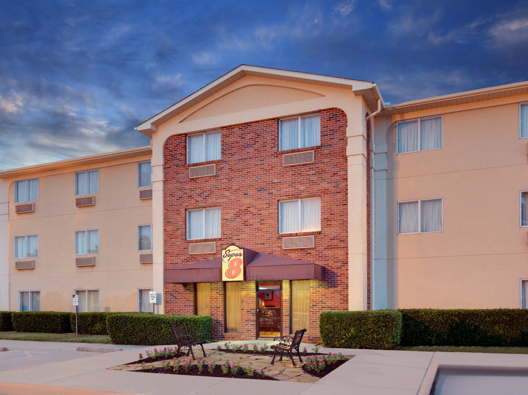 格雷普文/DFW机场速8酒店