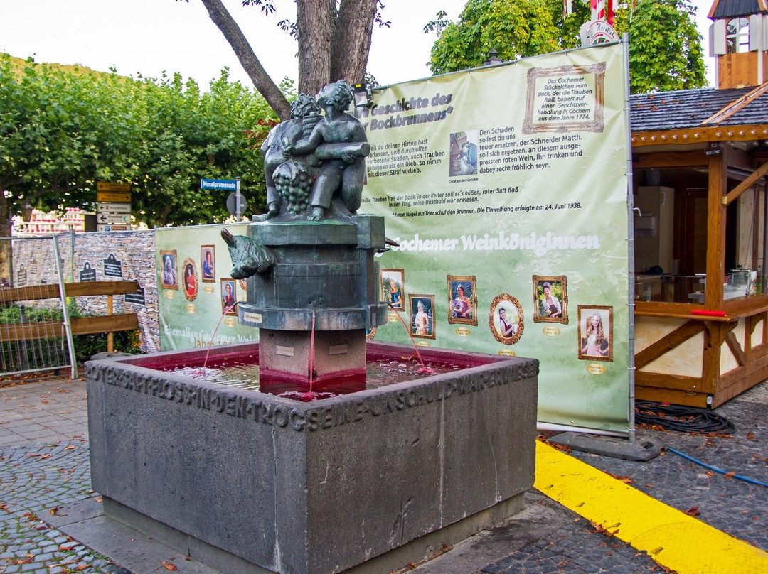 Winzerbrunnen-科赫姆必去景点