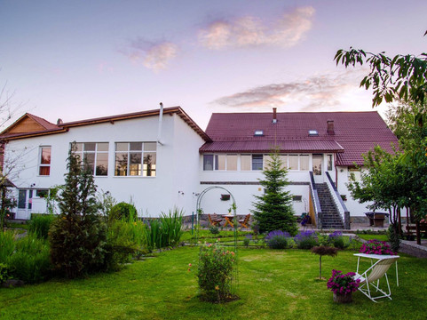 Ocna Sugatag酒店住宿-Pensiunea Vidra