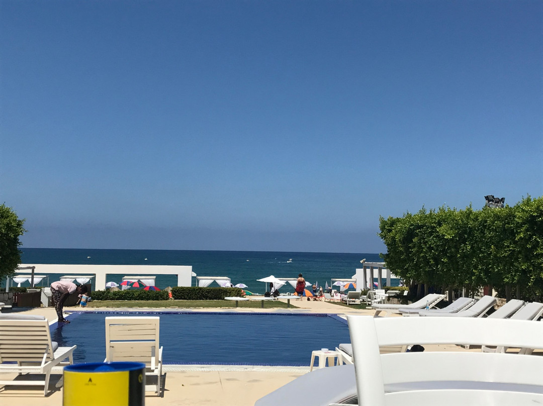 Bamboo Bay-Jiyeh必去景点