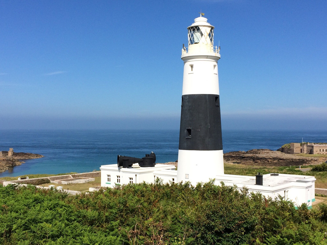Alderney旅游景点-Alderney Lighthouse